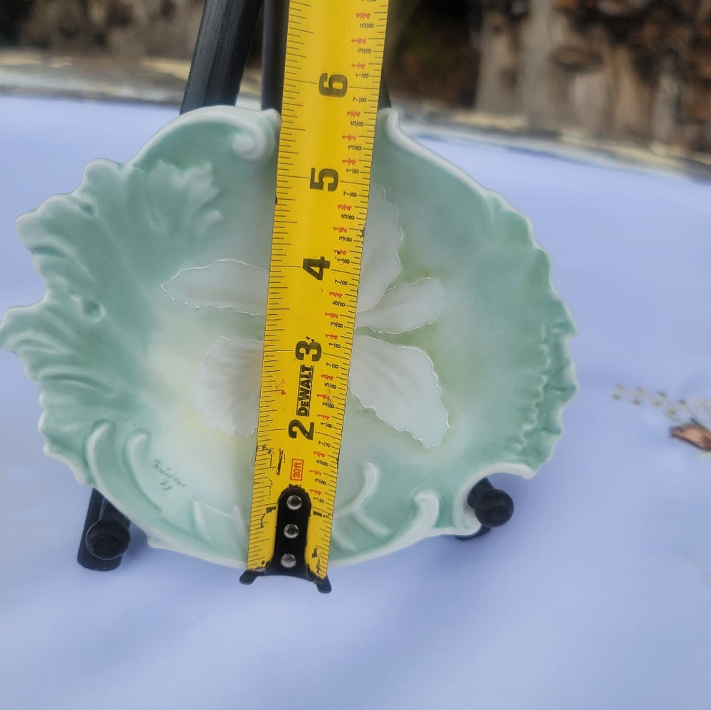 Vintage Ceramic Light Green Trinket with Beautiful Painted Orchid - Picture 4 of 6